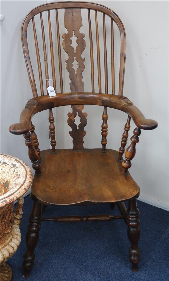 A Victorian yew wood Windsor chair